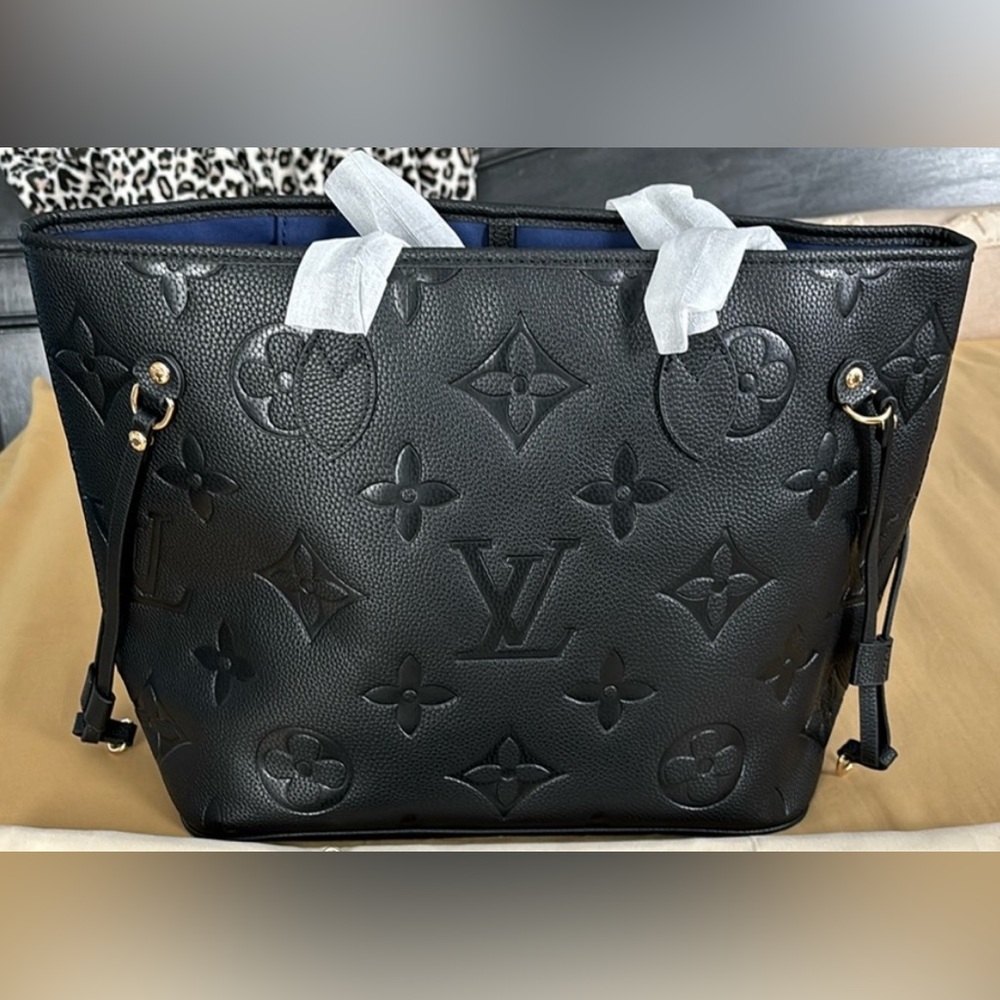 New LV Neverfull tote